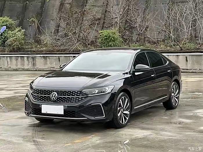2023款大众帕萨特2.0T